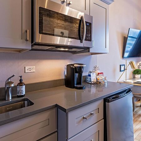 Hip Urban Loft - Small Town Charm -124 Lofts #3 West Dundee Extérieur photo